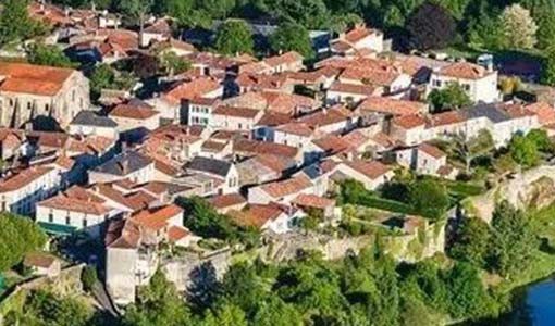 泸县回乡建别墅为什么一定要选专业乡墅公司